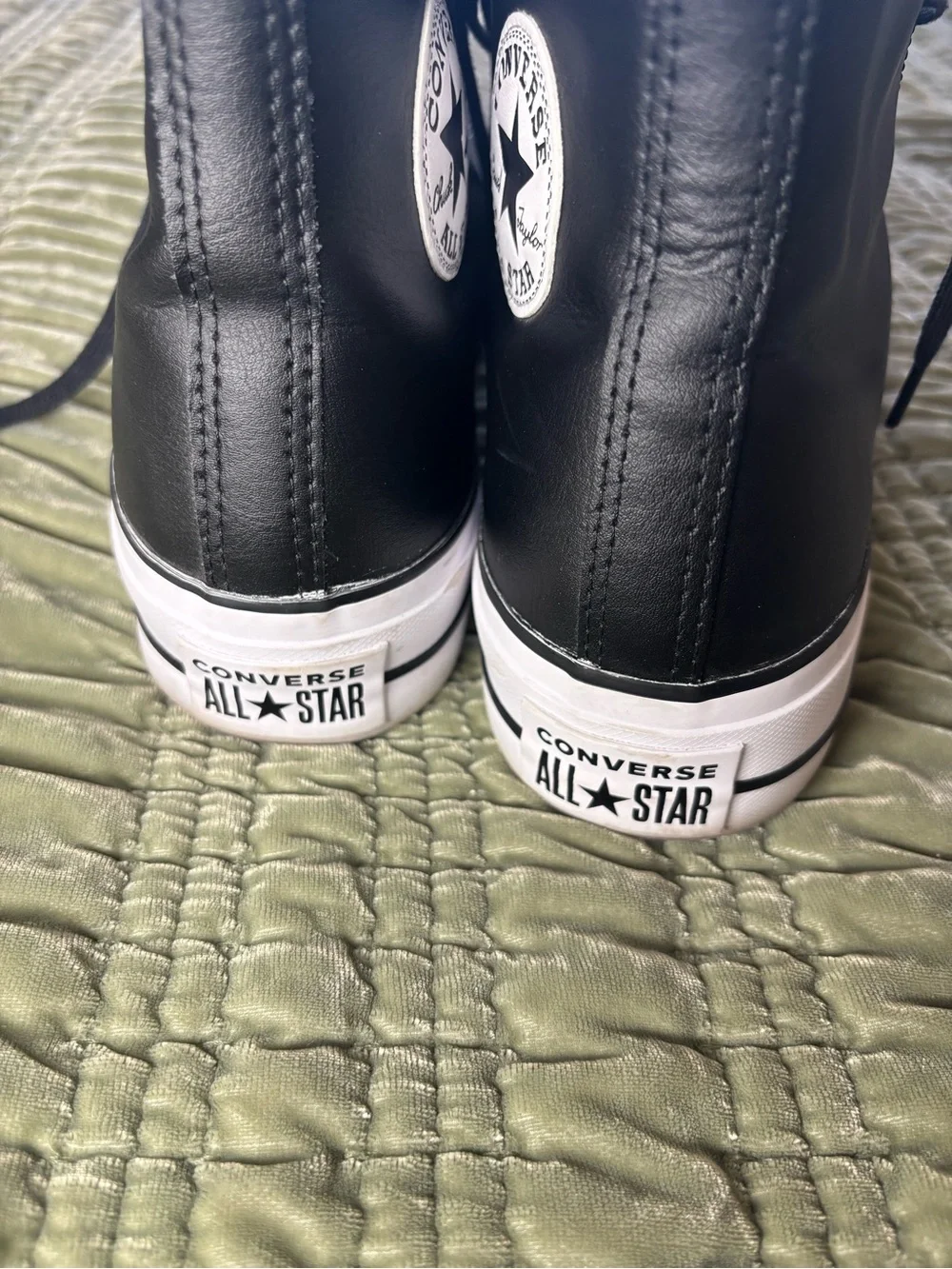 Converse Chuck Taylor All Star Leather Platform